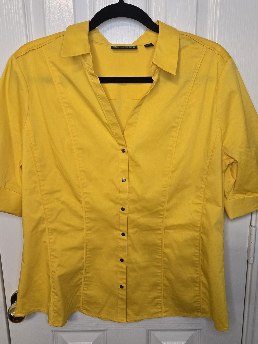 New York & Company Bright Yellow Button-Front Blouse Sz L